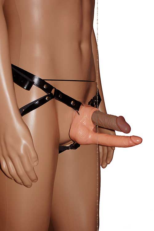 salope déguisée gode ceinture geant salope déguisée gode ceinture geant
