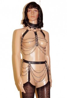 Ensemble Soutien Gorge et Porte Jarretelles Cha�nes et Cuir