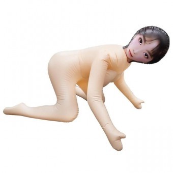 Poup�e Gonflable Asiatique en Levrette