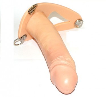 Gode Ceinture Creux Sans Testicules 22 cm �4,5