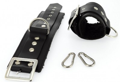 Menottes Cuir Large et Fourrure