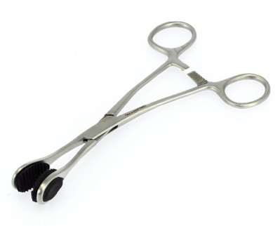 Pince acier pour piercing